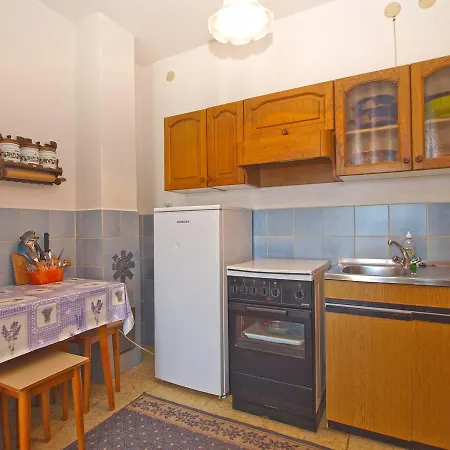 Franko 1586 פולה