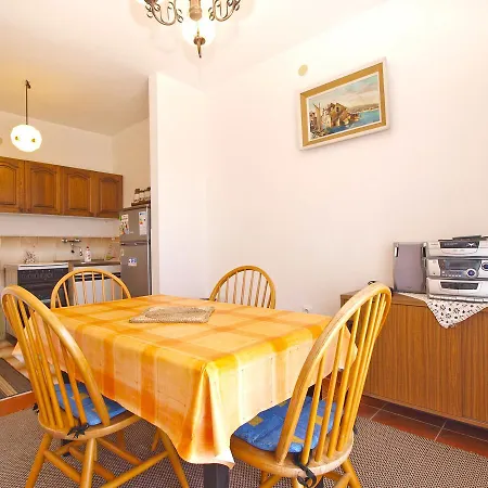 דירה Franko 1586 *