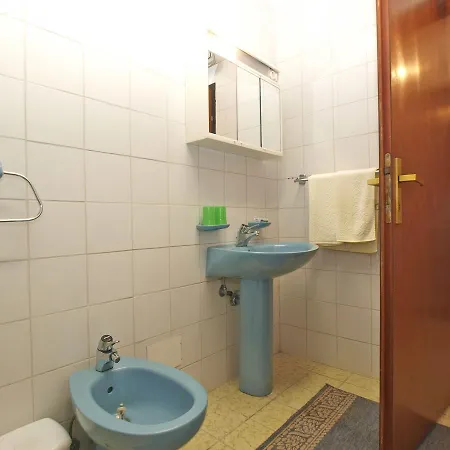 Franko 1586 * פולה