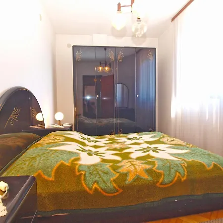 Apartman Franko 1586 Póla