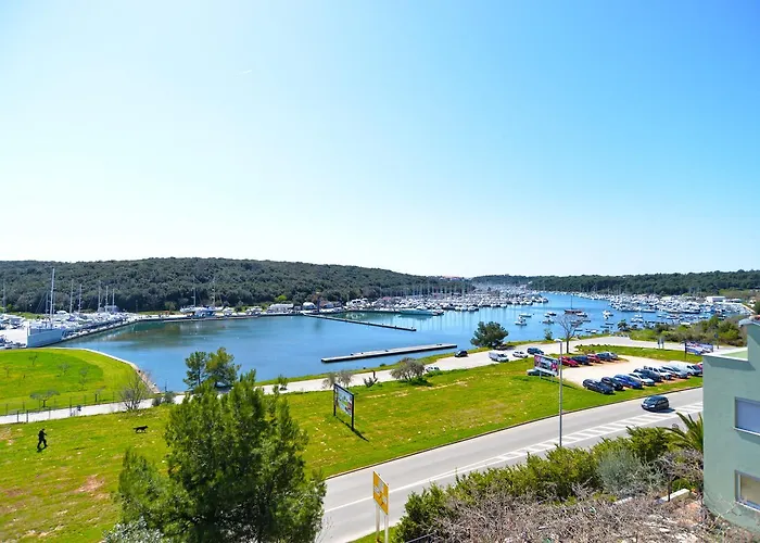 Franko 1586 아파트