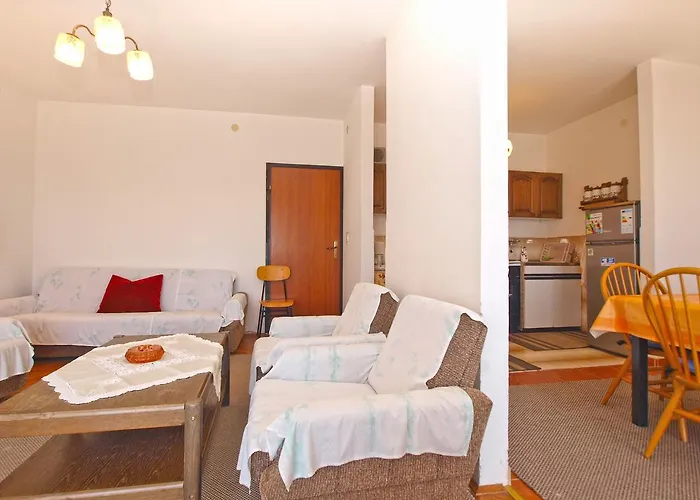 Franko 1586 Apartman Pula