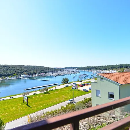 Διαμέρισμα Franko 1586 *